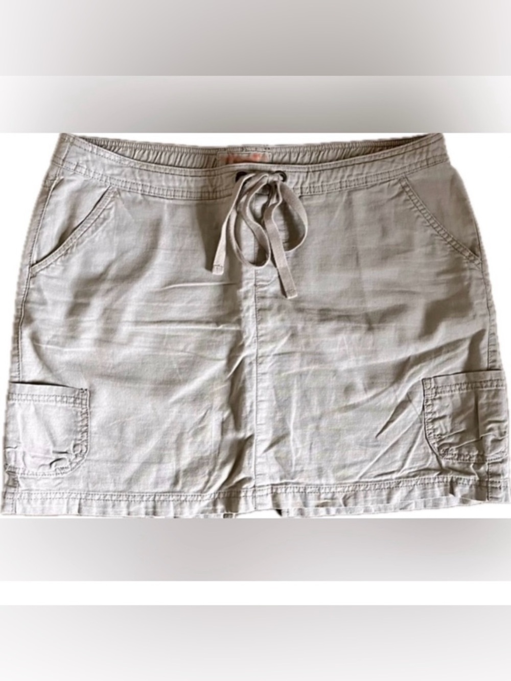 Sonoma tan linen cargo skirt with drawstring waist. Women’s size 12